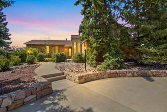 FOR SALE: 806 Twin Oaks Road | Castle Rock CO 80109 Twin Oaks - an equestrian community with bridle trails in Castle Rock