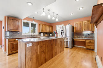 FOR SALE: 806 Twin Oaks Road | Castle Rock CO 80109 Twin Oaks - an equestrian community with bridle trails in Castle Rock